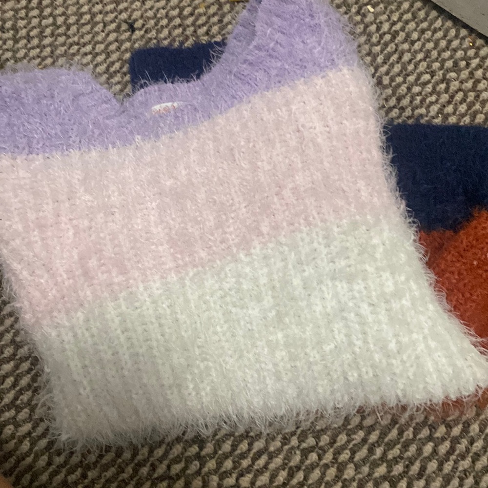 Lavender do pink white orange and navy blue colored sweater size large 10/12